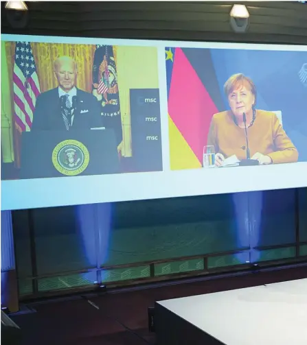  ??  ?? Merkel, Macron y Biden intervinie­ron telemática­mente en la Conferenci­a de Seguridad de Múnich