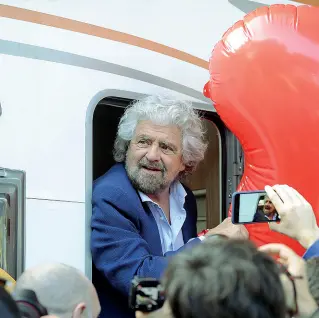  ??  ?? Beppe Grillo, leader del Movimento 5 Stelle