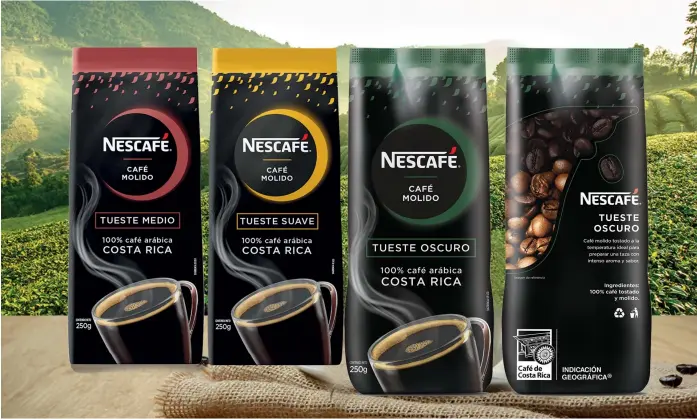  ?? El Café Molido Nescafé viene en tres intensidad­es. En la fotografía se presenta el tueste oscuro. Cortesía Nestlé Costa Rica/La República ??