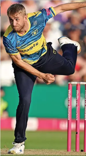  ?? ?? Olly Stone bowling during the Bears’ victory over Northants Steelbacks