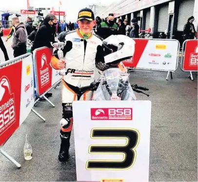  ?? Picture: Gavin Elliot ?? Ammanford teenager Lewis Jones rounded off his race year with a podium at Donington Park.
