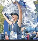  ??  ?? Supermodel Karlie Kloss was one of Honerkamp’s A-list charges for last year’s marathon.