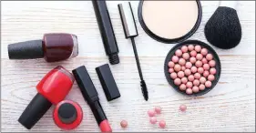  ??  ?? Prenatal exposure to chemicals founds in personal care items such as makeup products and toothpaste advances puberty in girls.