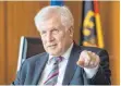  ?? FOTO: MARCO URBAN ?? Von seinem Kurs überzeugt: Horst Seehofer.