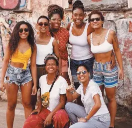  ?? ?? O grupo Samba de Pretas anima o público de hoje na Casa da Mãe