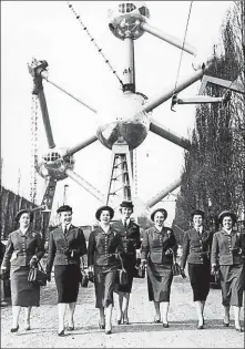  ?? PHOTOS PROVIDED TO CHINA DAILY ?? Above: Hostesses wearing Delvaux bags at the 1958 Brussels World’s Fair. Right: Delaux’s first leather patent.