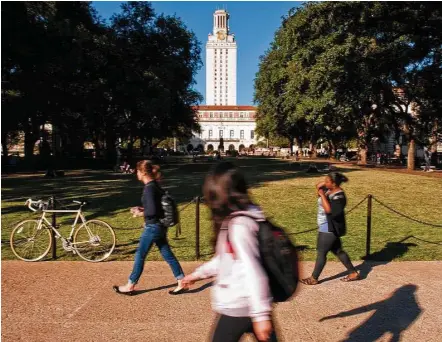  ?? Ashley Landis ?? Researcher­s suggest that “socially prescribed perfection­ism” is to blame for increased mental health issues on college campuses.