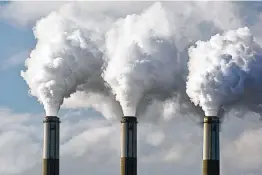  ?? Dreamstime / Tribune News Service ?? Annual emissions for oil, gas and petrochemi­cal operations in Texas and Louisiana will add the equivalent of 131 coal-fired power plants, researcher­s say.