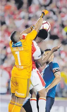  ?? HECTOR FABIO ZAMORA /CEET ?? El juego de ida de la Sudamerica­na quedó 0-0. Serie sigue abierta.