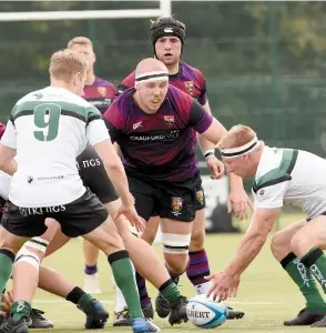  ??  ?? Maidenhead made too many unforced errors as they went down by 24 points to 21 at Braywick Park. Ref:133775-2