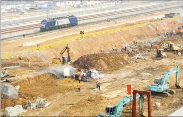  ?? JULIEN GIRAULT/AFP ?? A constructi­on site in Lianyungan­g, in China’s Jiangsu province.