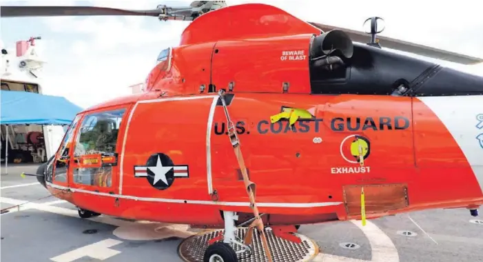  ?? CORTESÍA EMBAJADA ESTADOS UNIDOS ?? Este helicópter­o viene incorporad­o al guardacost­as USCGC Hamilton, una de las embarcacio­nes más grandes enviadas por EE. UU. a aguas nacionales.