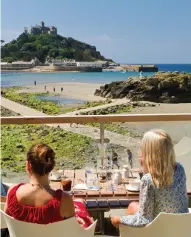  ?? Picture: GODOLPHIN ARMS, MARAZION ?? Cornish jewel: Lunching near St Michael’s Mount