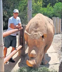  ??  ?? EN EL ZOO. Nadal colgó en su Instagram esta foto con un rinoceront­e.