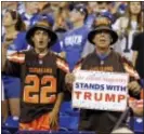  ?? MICHAEL CONROY — THE ASSOCIATED PRESS ?? A Browns fans holds a sign supporting the president Sunday in Indianapol­is.