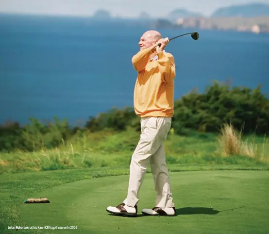  ?? BLOOMBERG ?? Julian Robertson at his Kauri Cliffs golf course in 2006