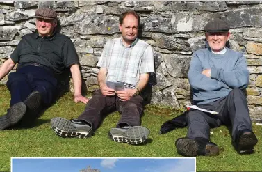  ?? ABOVE: LEFT: BELOW: Photos by Michelle Cooper Galvin ?? Fr Paddy O’Donoghue, Donal McCarthy and Jerry Cronin at the Annual Mass on Innisfalle­n Island on Friday.
Picture that.....Boatman John Lyne bringing people to the Mass
Sinead and Bridget Murphy, Tadhg and Kathleen O’Sullivan and Kathryn Moran.