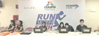  ??  ?? Siendo José Alderete su director, Itaipú patrocinó el evento Run With Faith, organizado por el colegio del Centro Familiar de Adoración, liderado por el consuegro de Alderete, Emilio Abreu.