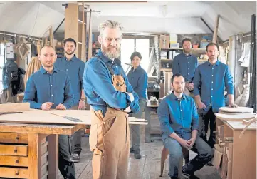  ??  ?? Furniture sculptor Angus Ross and his team use traditiona­l and modern skills.