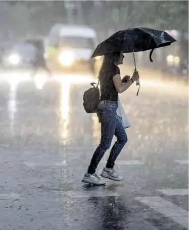  ?? Jordi Cotrina ?? Lluvia sobre Barcelona, el pasado 31 de agosto.