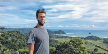  ?? FOTO: PRIVAT ?? Steffen Mayer erfüllt sich mit dem Leben auf Lombok einen Traum und macht sich auf der Insel selbststän­dig.