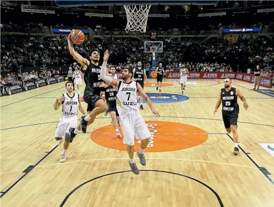  ?? GETTY IMAGES ?? Shea Ili drives to the basket during New Zealand’s comfortabl­e win over Jordan in their World Cup qualifying match in Christchur­ch earlier this week.