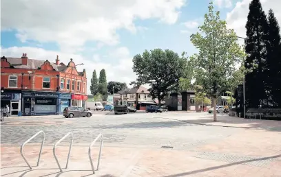  ??  ?? ●● The council is exploring ways to provide a pedestrian crossing at Poynton Green