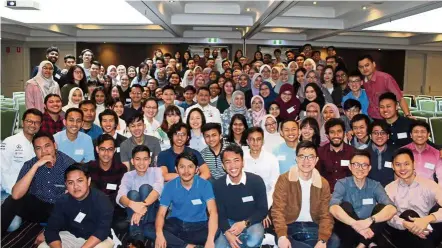  ??  ?? Petronas leaders together with 122 sponsored students during the student engagement programme in australia last year.