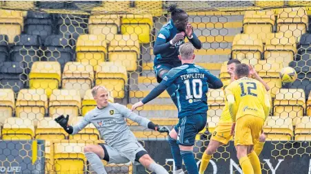  ??  ?? Hamilton’s David Templeton makes it 1-1