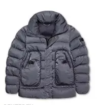  ??  ?? PEUTEREY Technical cotton twill puffer jacket € 649