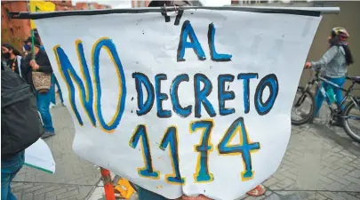  ?? / Óscar Pérez ?? Para 2019, el 47 % de los trabajador­es en Colombia ganaban menos de un salario mínimo.