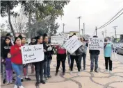  ??  ?? El colectivo protestó el día de ayer / CARLOS LUNA