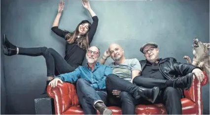  ??  ?? ► De izquierda a derecha: Paz Lenchantin, David Lovering, Joey Santiago y Black Francis.