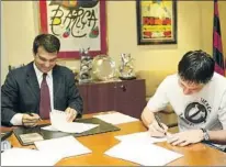  ?? FOTO: FCB ?? Septiembre de 2005 Con Laporta firmó su segunda renovación