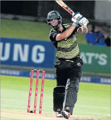  ?? Picture: BRIAN WITBOOI ?? SMASHING IT: Warriors captain Jon-Jon Smuts during their match against the Knights last night