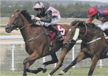  ??  ?? 0 Jim Goldie’s Sir Chauvelin, left, is aiming for another course-and-distance victory at Musselburg­h.