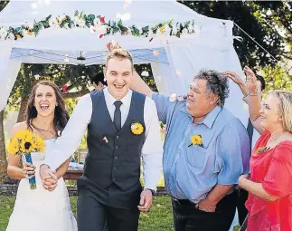  ?? Picture: HANNAH MINKLEY ?? JOYOUS OCCASION: Diane Lynn van Eyk tied the knot with Daniel Alexander Schultz on April 23 at Hamiltons, Port Elizabeth