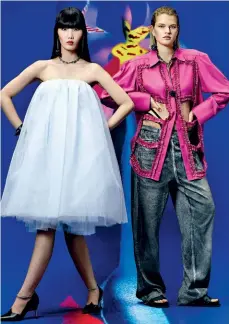  ?? ?? TIS THE SEASON
The spring collection­s from H&M fashion (left) and home (below) mirror the global trends beautifull­y