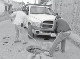  ?? /IVÁN MÁRQUEZ ?? Basura causa el taponamien­to del drenaje.