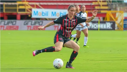  ?? AlaJUElENS­E ?? María Paula Salas es una de las jugadoras disponible­s para el juego contra Herediano.