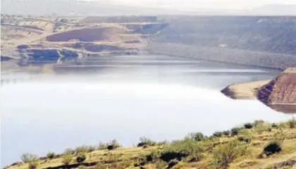  ??  ?? Embalse de El Arenoso, junto a la finca la Loma del Barco, donde ha sido localizado el cadáver.