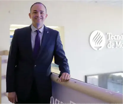  ?? ROLANDO RIESTRA ?? Eduardo Javier Arrambide Leal, director general del Tecnológic­o de Monterrey, Campus Laguna dijo que el año pasado se lanzó una clase en metaverso a nivel nacional.