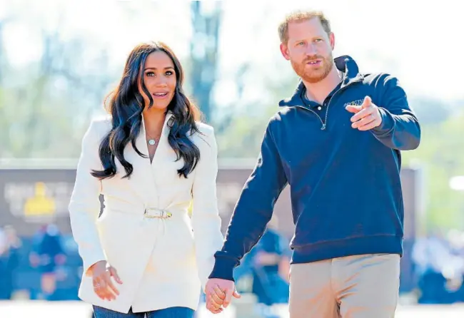  ?? ?? El Príncipe Harry y Meghan Markle en La Haya, durante los Juegos Invictus celebrados en 2022 // GTRES