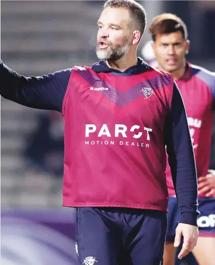  ?? PICTURE: Getty Images ?? Perfect fit: Ex-England flanker Joe Worsley must arrest Castres’ drop-off in defence