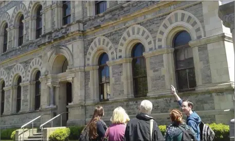  ??  ?? Guided walks in Sligo.