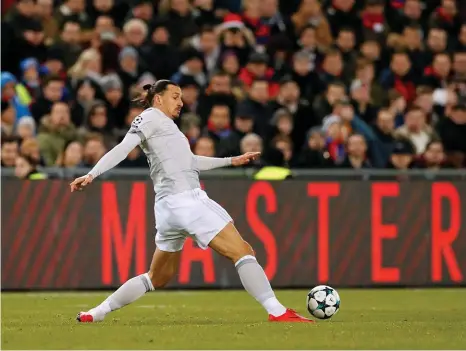  ?? Bild: ANDREW BOYERS ?? Zlatan Ibrahimovi­c byttes in i 74:e minuten när Manchester United oväntat förlorade mot Basel.