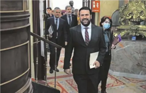  ?? // JAIME GARCÍA ?? El diputado de Bildu Jon Iñarritu, en el Congreso de los Diputados