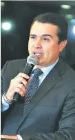  ?? FOTO: JOHNY MAGALLANES ?? El congresist­a llegó hasta un hotel capitalino, donde se limitó a leer un comunicado.