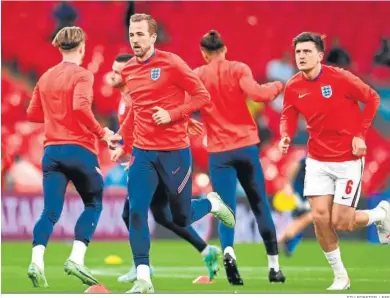  ?? STU FORSTER / EFE ?? Harry Kane y Maguire, dos de los puntales de la selección inglesa, se ejercitan.