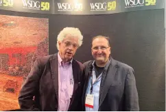  ??  ?? John, con Sergio Molho, socio y director de Business Developmen­t de WSDG